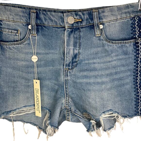 Blank NYC Embroidered Denim Hiker Shorts in Free-Bee Cutoff Raw Hem NWT Size 28 - Picture 7 of 16